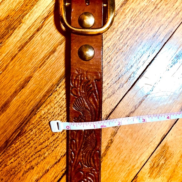 BROWN LEATHER TOOLED BELT ‘JOHN WAYNE’ SIZE 30” UNISEX VINTAGE HANDMADE HANDCRAF - Picture 2 of 11